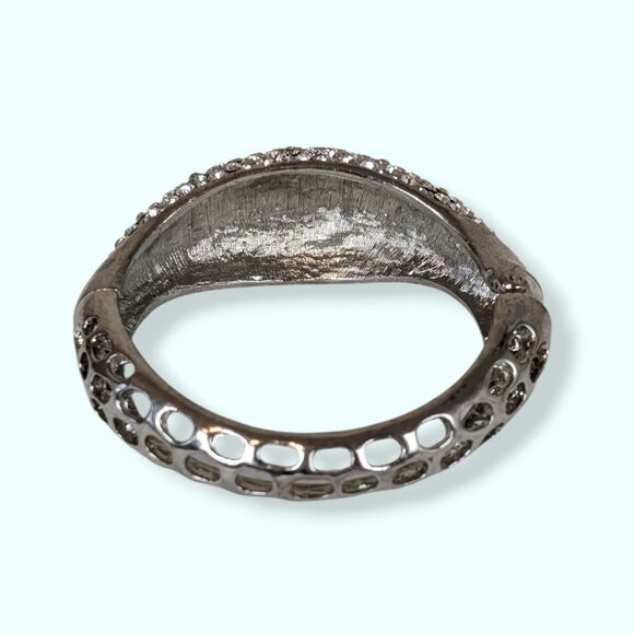 Metal Cut Out Rhinestone Hinge Bracelet - Picture 5 of 7